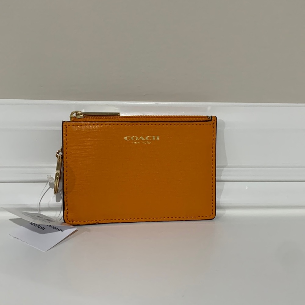 NWT Coach Mini Skinny ID case